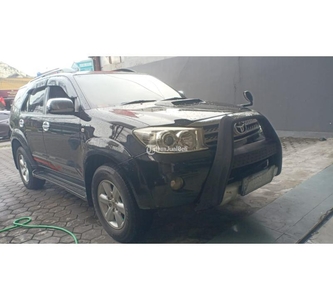 Toyota Fortuner G 2.7 Lux Hitam Matic Bensin 2011 Bekas Terawat - Yogyakarta