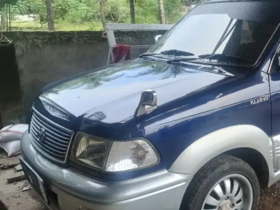 Toyota Kijang 2002