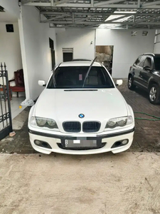 BMW 318i 2021