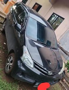 Daihatsu Xenia 2013