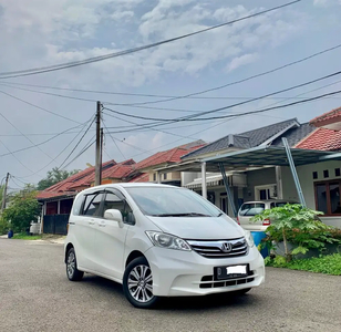 Honda Freed 2012