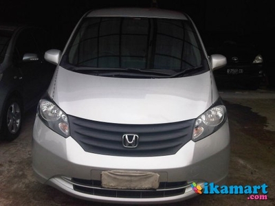 HONDA FREED AT SD 2009 ABU MUDA MET