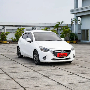 Mazda 2 2016