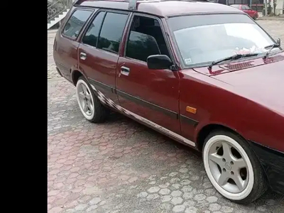 Mazda Vantrend 1996