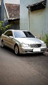 Mercedes-Benz C240 2002