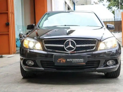 Mercedes-Benz C300 2010