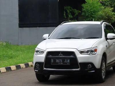 Mitsubishi Outlander 2012