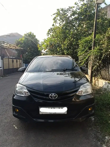 Toyota Etios Valco 2013