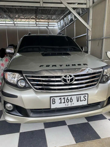 Toyota Fortuner 2011