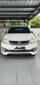 Toyota Fortuner 2014