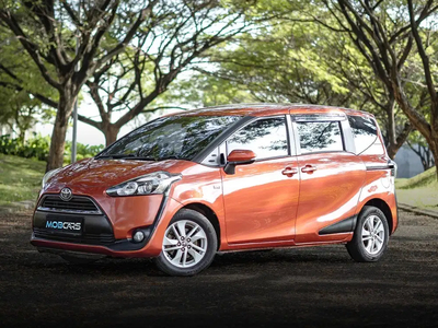 Toyota Sienta 2017