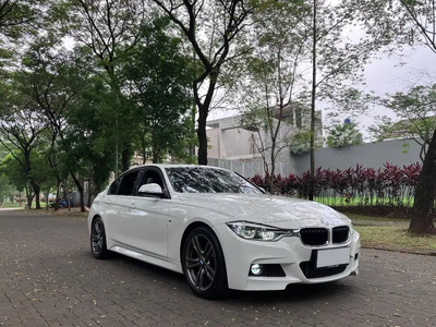 BMW 330i 2016