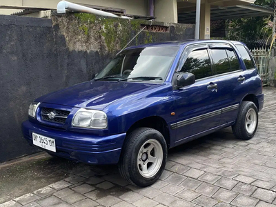 Suzuki Escudo 2003