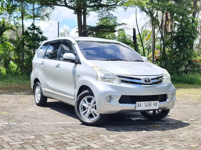 Toyota Avanza 2012