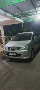 Toyota Kijang Innova 2011