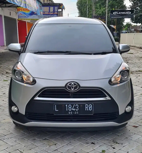 Toyota Sienta 2019