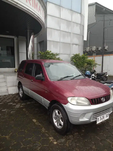 Daihatsu Taruna 2004