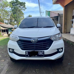 Daihatsu Xenia 2016