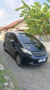 Honda Freed 2011