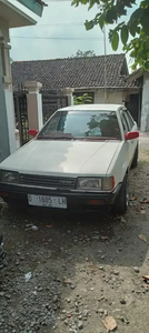 Mazda 323 1987