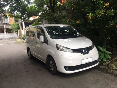 Nissan Evalia 2012