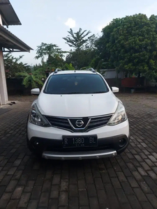 Nissan Livina 2015