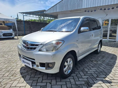 Toyota Avanza 2010