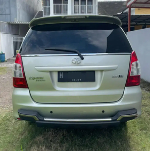 Toyota Kijang Innova 2012