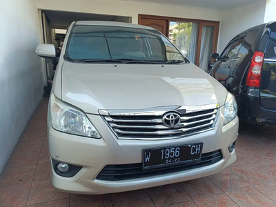 Toyota Kijang Innova 2012