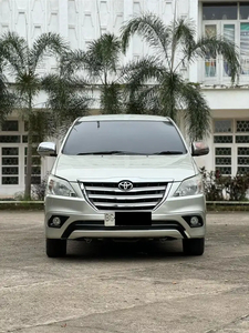 Toyota Kijang Innova 2014