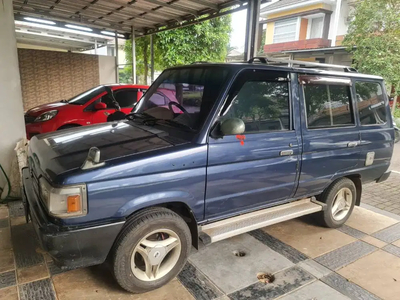 Toyota Kijang Super 1995