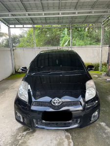 Toyota Yaris 2012