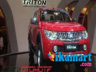 Dp Ringan	DIJUAL Mitsubishi Triton 2017 **