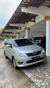 Toyota Kijang Innova 2012