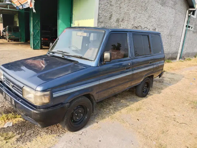 Toyota Kijang Super 1994