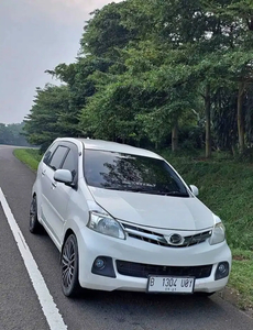 Daihatsu Xenia 2012