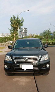 Lexus LX570 2010