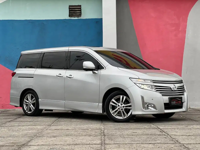 Nissan Elgrand 2013