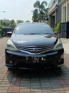 Nissan Grand livina 2013