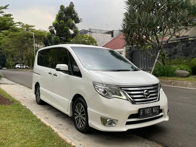 Nissan Serena 2016