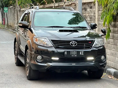 Toyota Fortuner 2014