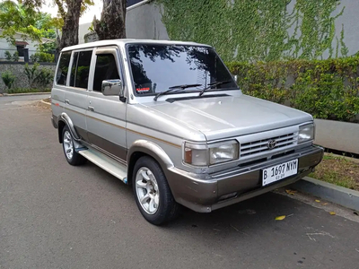 Toyota Kijang 1995