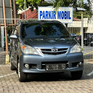 Daihatsu Xenia 2010