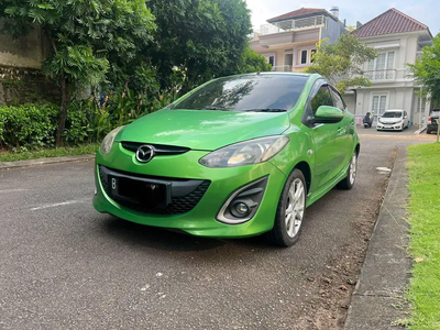 Mazda 2 2012