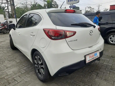 Mazda 2 2015