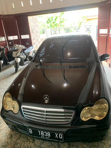 Mercedes-Benz C200 2007