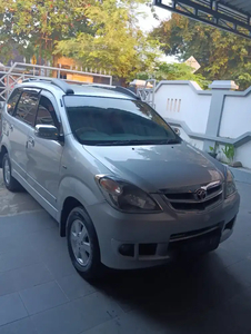 Toyota Avanza 2011