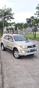 Toyota Fortuner 2010