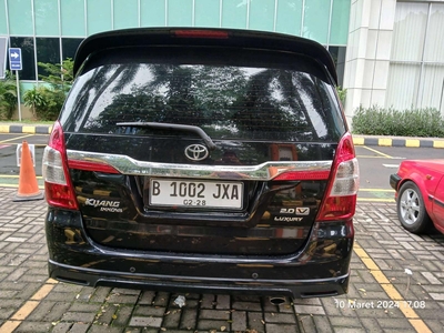 Toyota Kijang Innova 2.0 V Luxury AT Bensin 2015