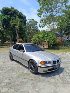 BMW 318i 1997